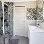 Casa Lariana * לקו