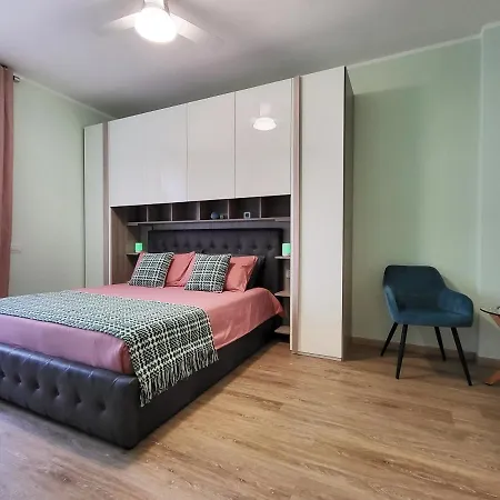 Casa Lariana * Лекко