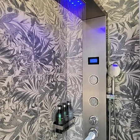 Casa Lariana * Лекко