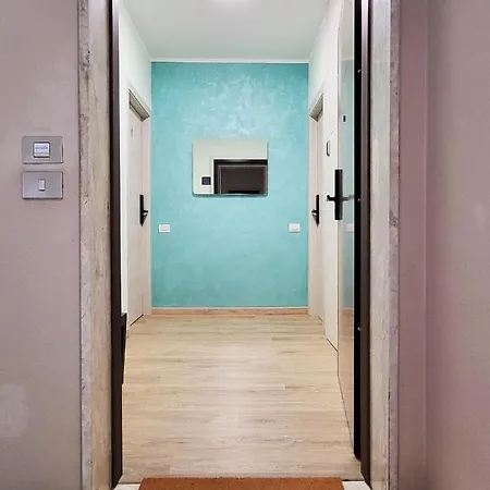 Casa Lariana * Лекко